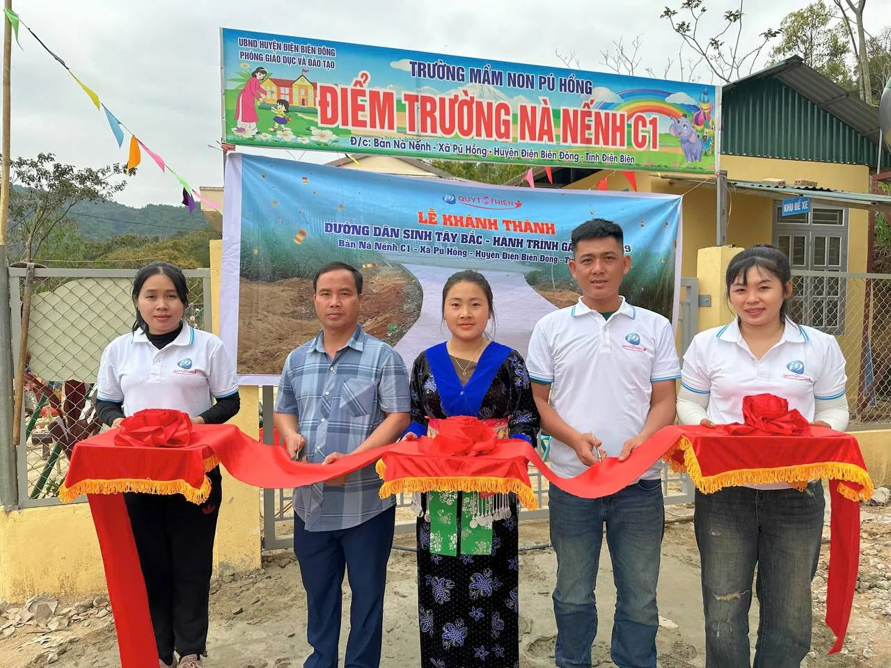 Hình ảnh biểu tượng hỗ trợ và giúp đỡ chuyên nghiệp cho người gặp vấn đề về cờ bạc